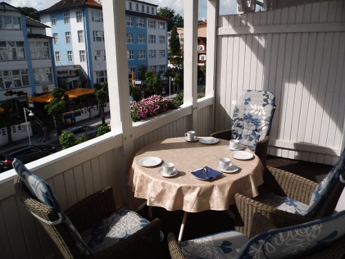 Der Balkon Der Balkon