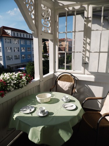 Der Balkon Der Balkon